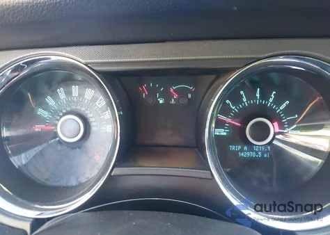 2013 Ford Mustang V6 z USA, uszkodzony, nr VIN 1ZVBP8AMXD5224211